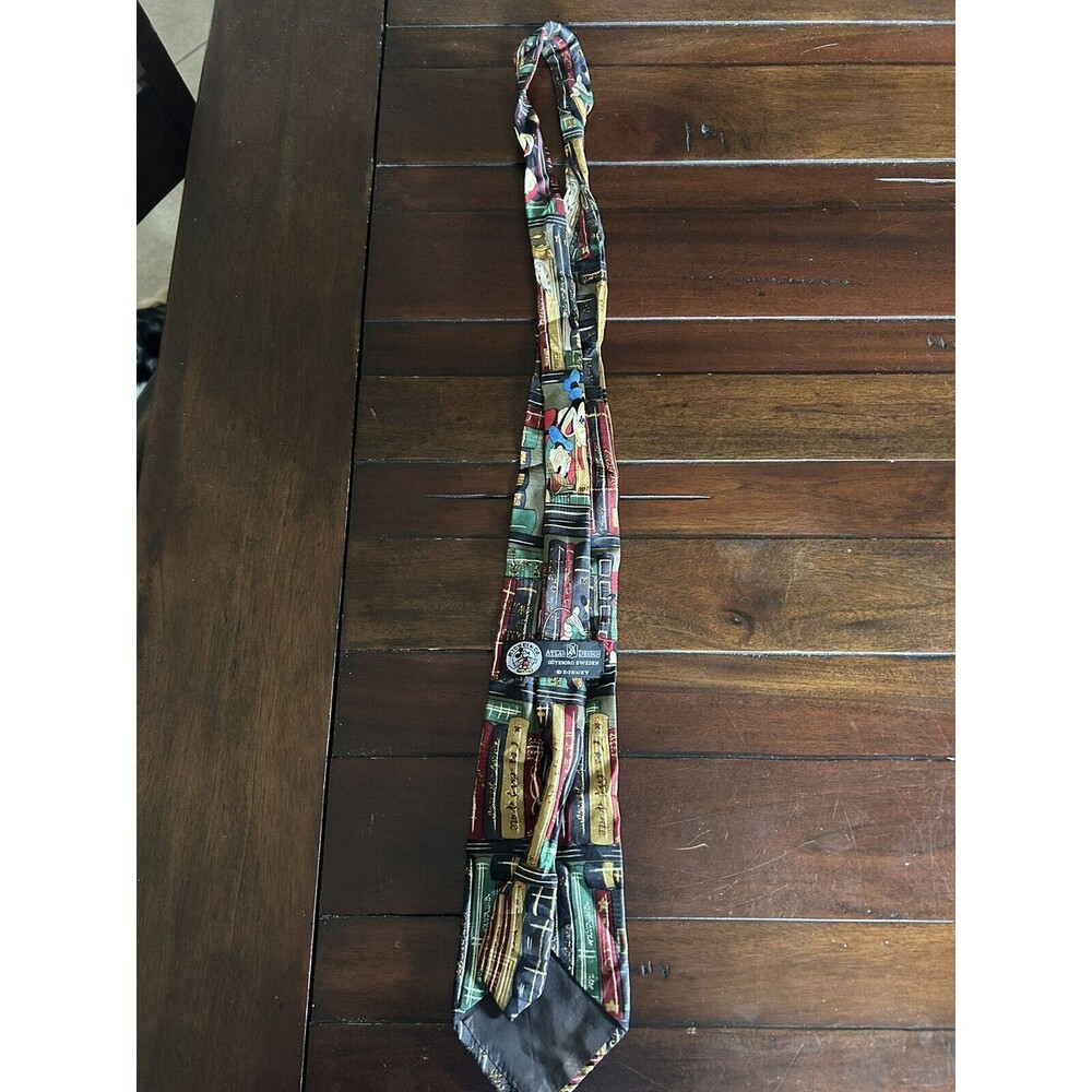 Atlas Design Mickey & Co tie - Picture 3 of 5